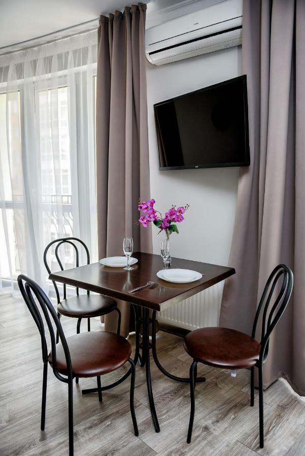 Apart Reserve Sloboda Loft İvano-Frankivsk Dış mekan fotoğraf